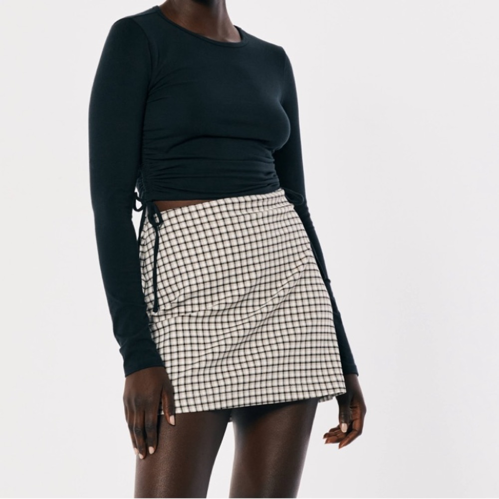 NWT Hollister Plaid Skirt Size M